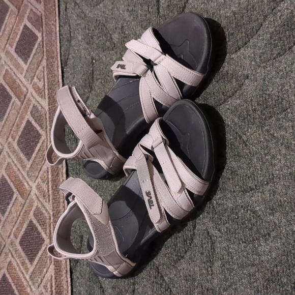 Teva Women's Sandals Tirra SN 4266 Size 7 Trail Water Sport Outdoors Beige - Picture 2 of 6